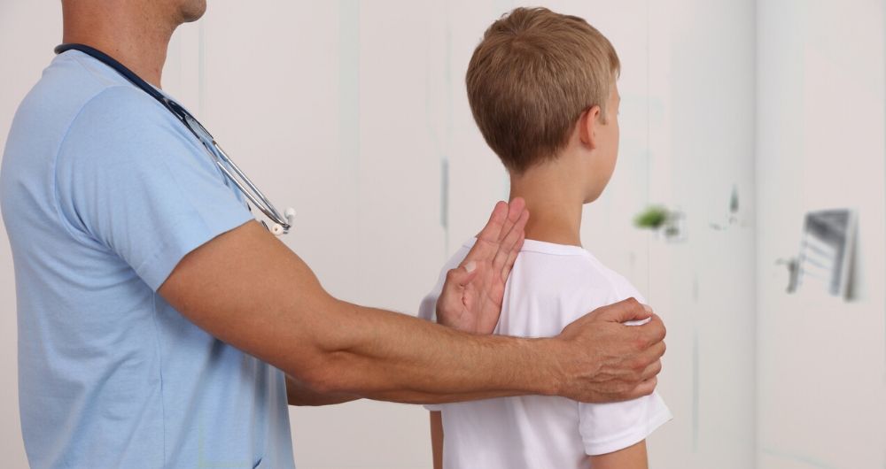 What Causes Scoliosis? Symptoms, Treatment, and Care at Neuro Spinal  Hospital